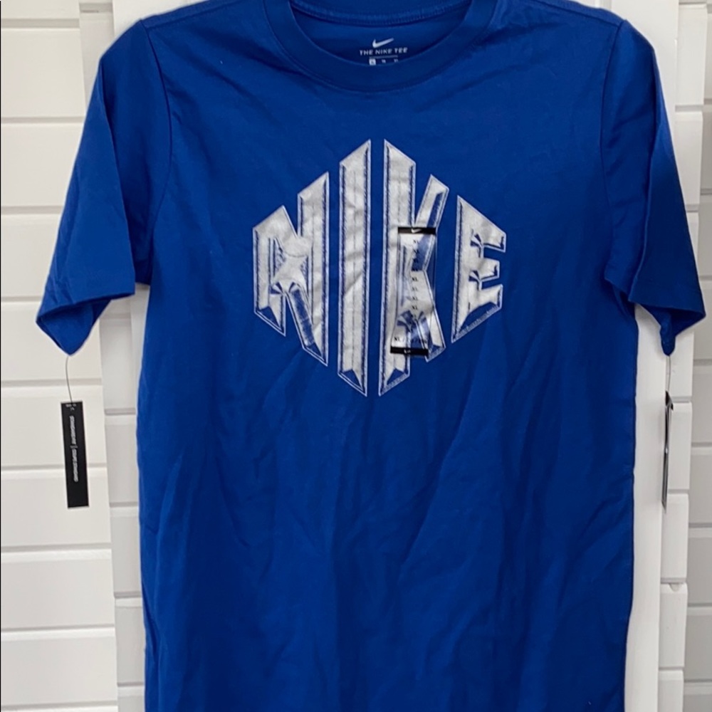 Boys Nike T-shirt